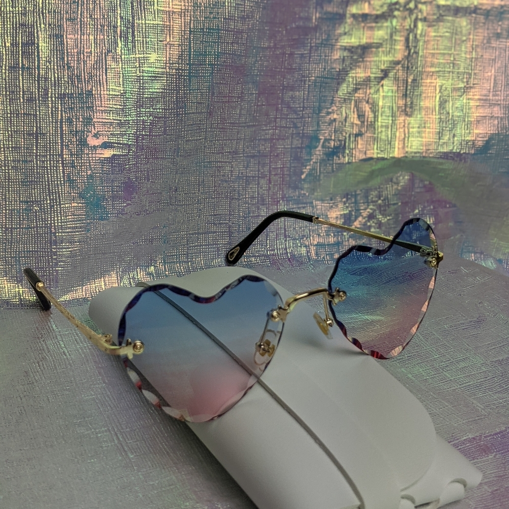Last pair🍒Heart-shaped Rimless Sunglasses Love Heart - Picture 3 of 13
